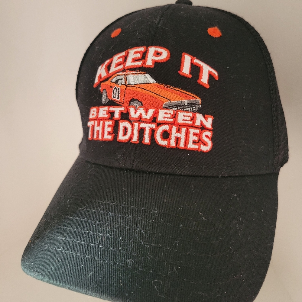 Cooters Garage Truckers Baseball Hat Cap Black Mesh KEEP IT BETWEEN THE DITCHES